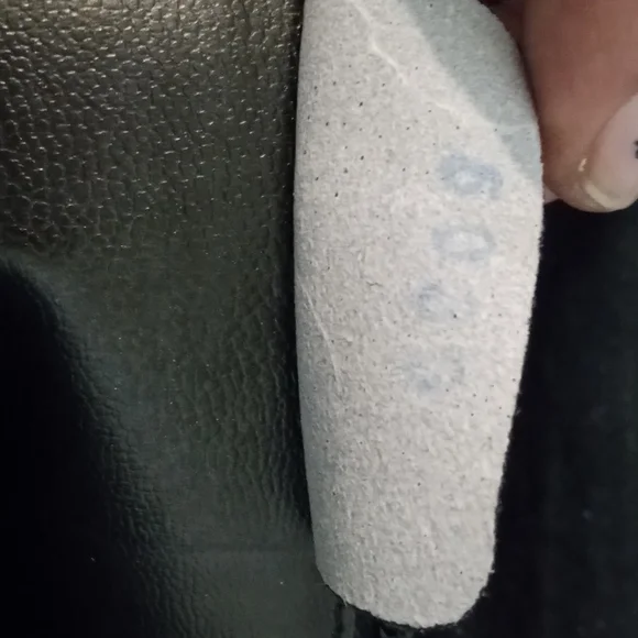 Salvatore Ferragamo Handbag - Picture 5 of 6